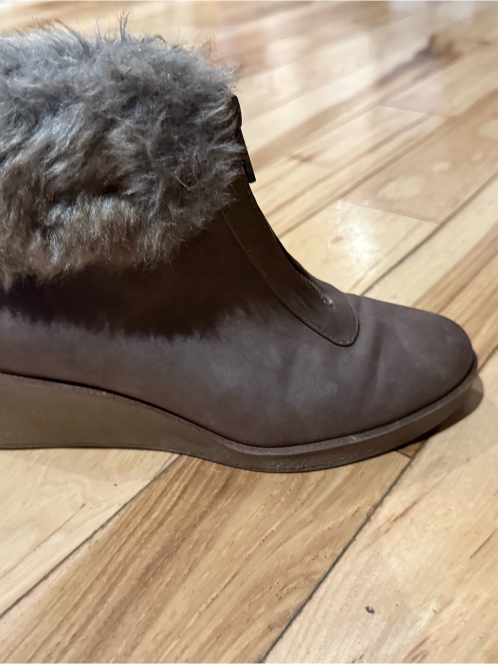Women's Size 6 Faux-Fur Trim Brown Wedge Ankle Boot